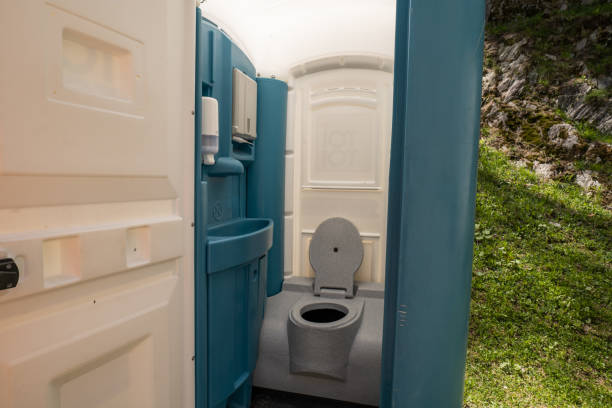 Best Standard Portable Toilet Rental  in Mcgaheysville, VA